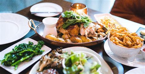 narcity toronto|toronto restaurants open christmas day.